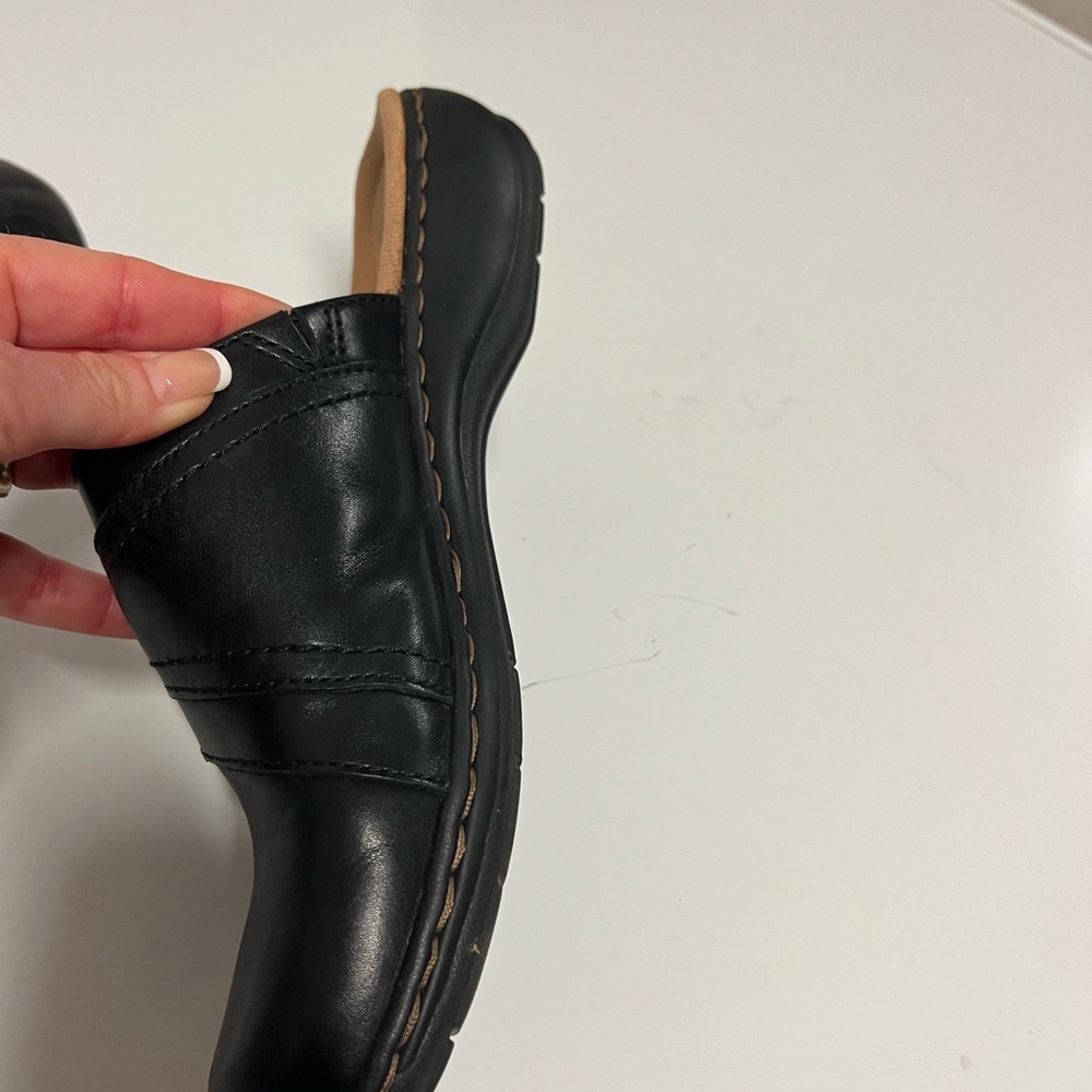 Clarks Women's Black Leather Mules - Picture 7 of 10